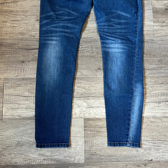 INDIGO REIN Curvy Jeans (Size 9) - Picture 9 of 10